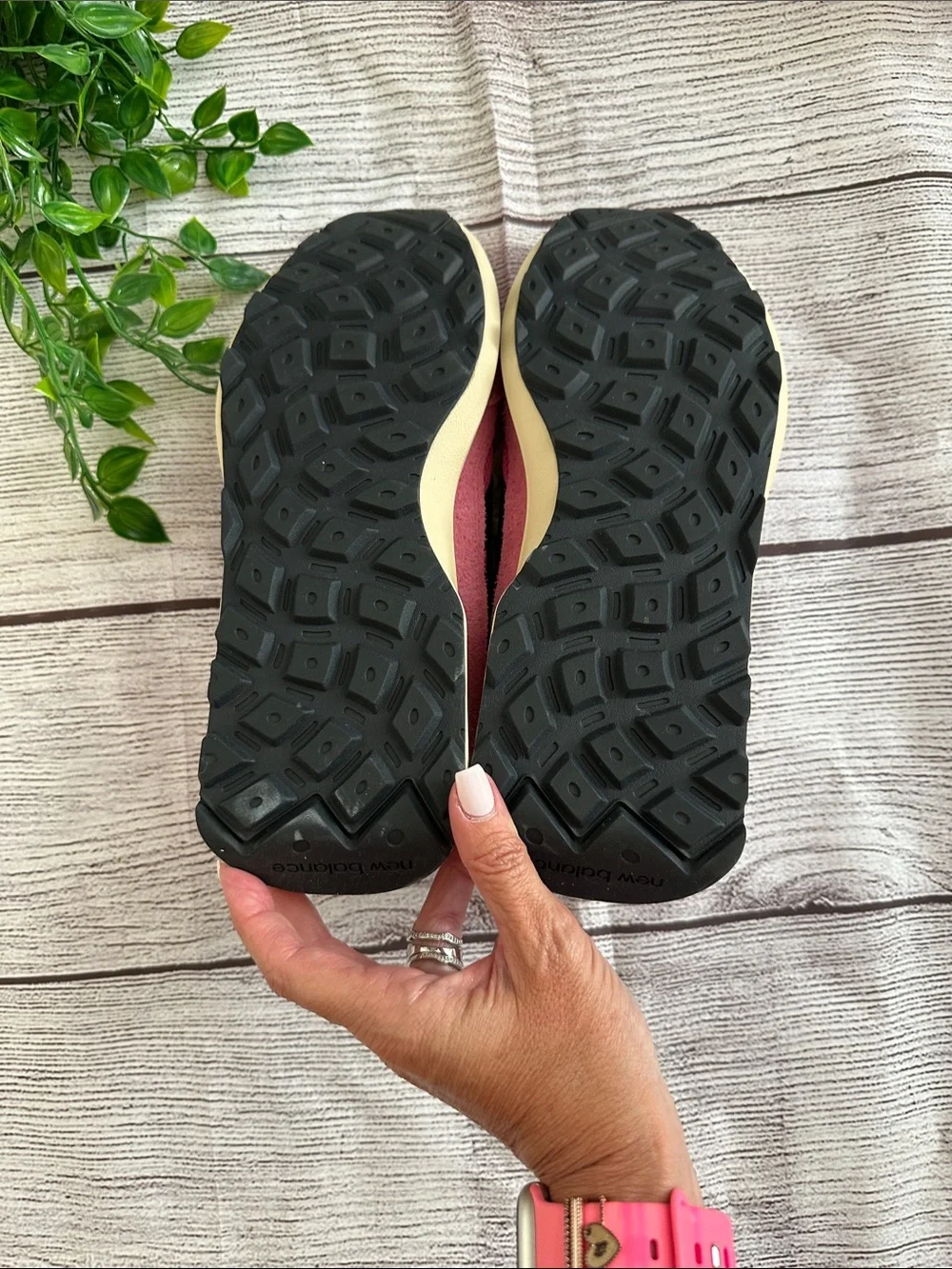 New Balance real Pink and phantom Low-Top Sneakers